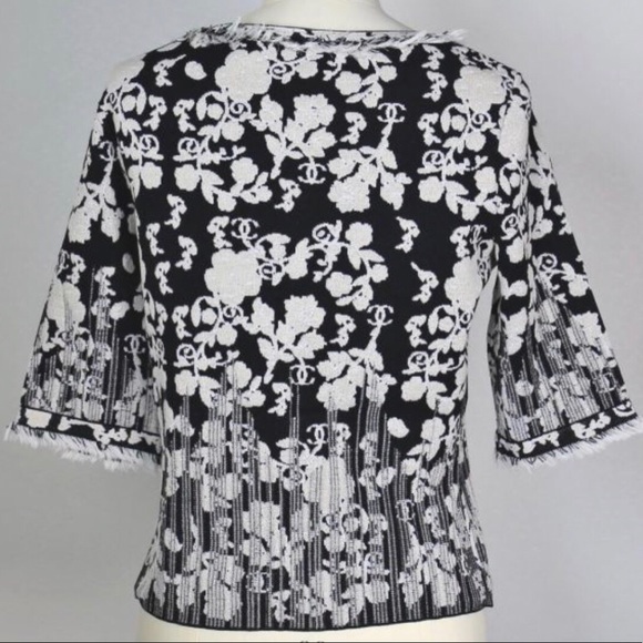 CHANEL Black White Floral Jacquard Knitted Top 38 - Picture 2 of 5